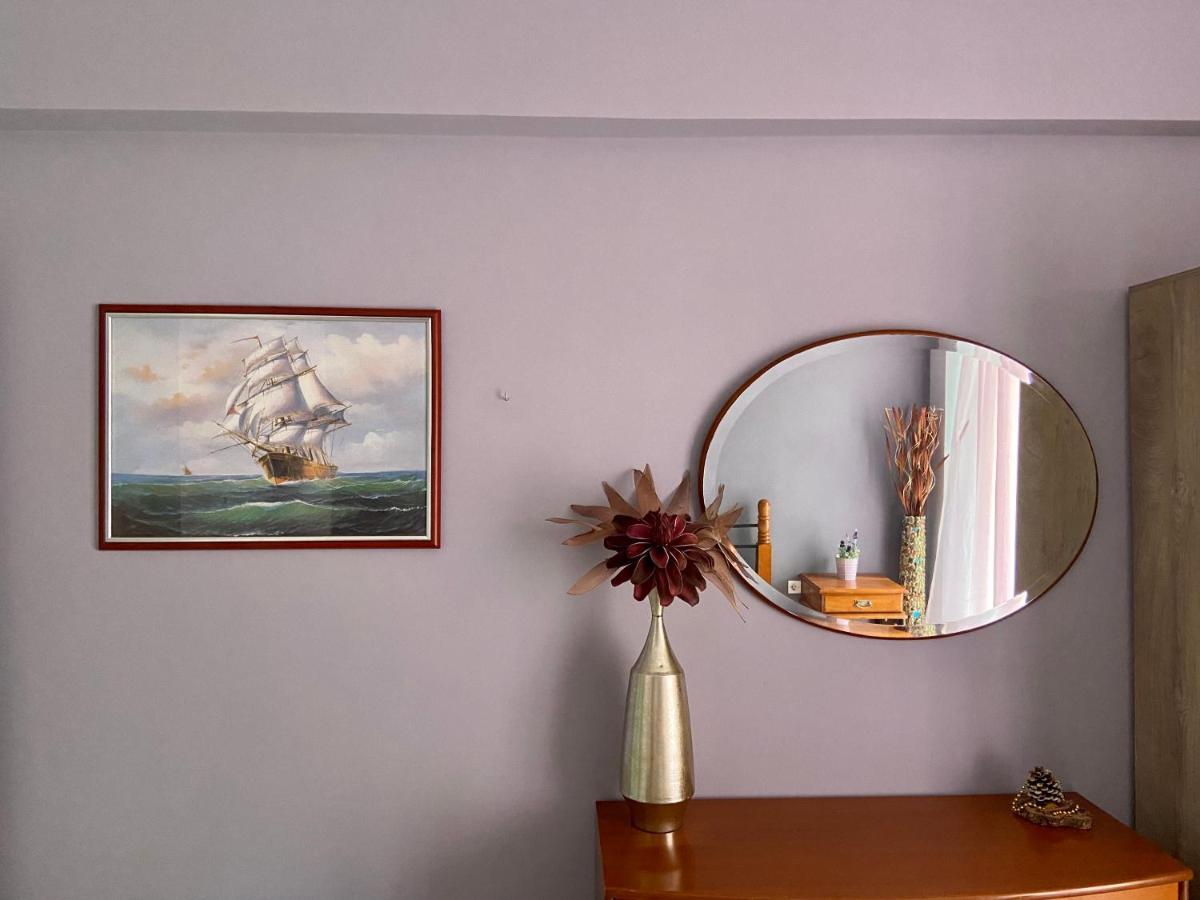 Vivian'S Apartment Халкис Екстериор снимка