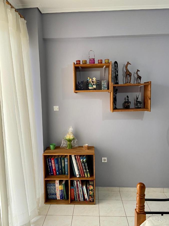 Vivian'S Apartment Халкис Екстериор снимка